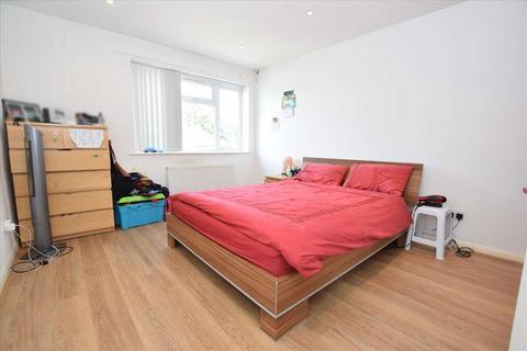 2 bedroom apartment to rent, Sonia Court, Whitchurch Lane, Edgware