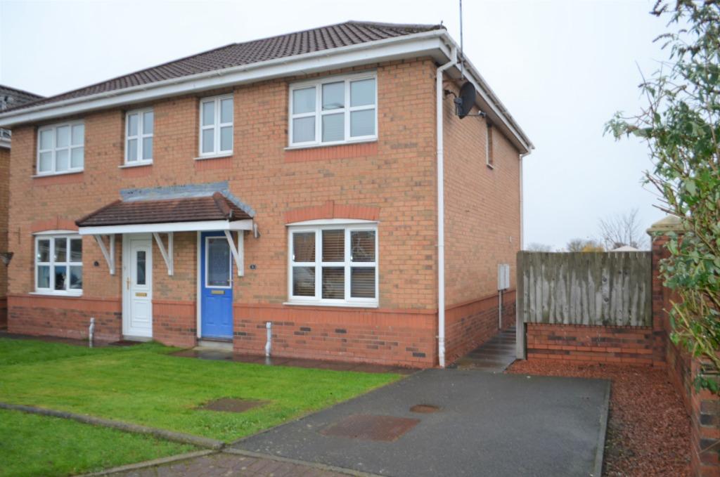 Taylor Court, Falkirk, FK2 3 bed semidetached house £850 pcm (£196 pw)