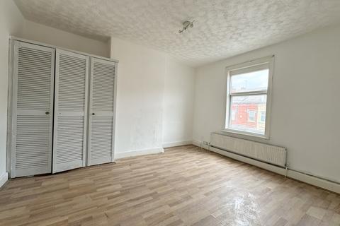 2 bedroom terraced house to rent, Bexley Terrace, Leeds, West Yorkshire, LS8