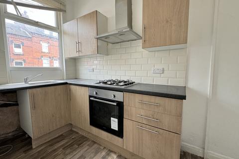 2 bedroom terraced house to rent, Bexley Terrace, Leeds, West Yorkshire, LS8