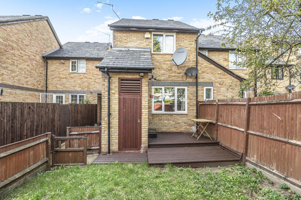 Timber Pond Road, Surrey Quays 3 bed terraced house £650,000