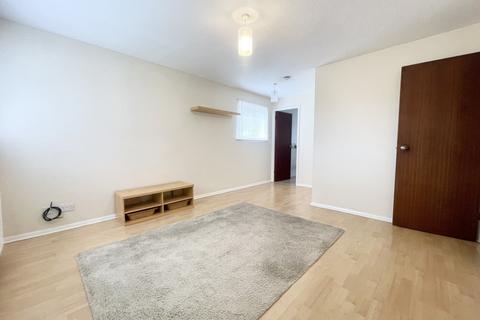 1 bedroom maisonette to rent, Church Lane, North Weald, CM16