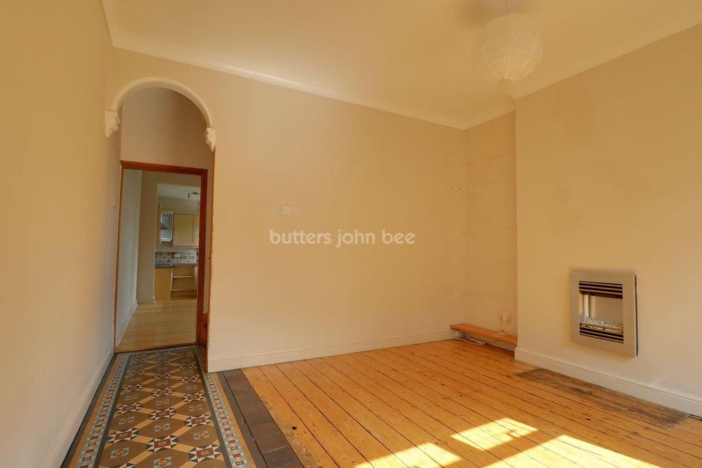 Oxford Street, Penkhull, ST4 7EH 2 bed end of terrace house £120,000