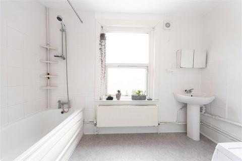 1 bedroom flat to rent, Lavender Hill, London