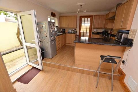 4 bedroom terraced house to rent, Hillside Avenue, Plymouth