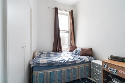 2 bedroom flat to rent, Walterton Road, Maida Hill W9
