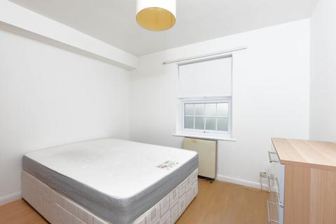 2 bedroom apartment to rent, Milton Gardens, Wokingham