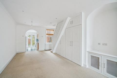 2 bedroom terraced house to rent - Pinewood Close, Gerrards Cross, Buckinghamshire