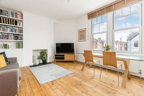 97 Oaklands Grove, London, W12 0JE