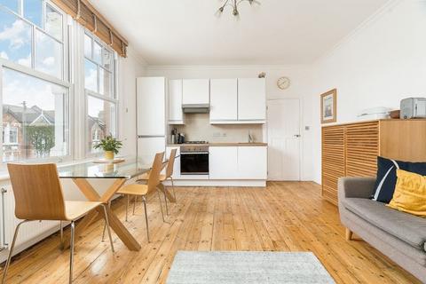 97 Oaklands Grove, London, W12 0JE