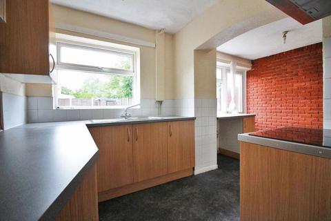 3 bedroom semi-detached house to rent - Belton Avenue, Wolverhampton
