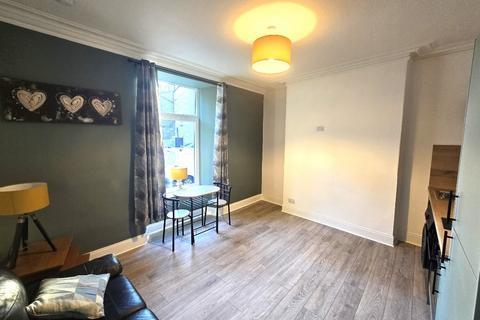 1 bedroom flat to rent, Northfield Place, Rosemount, Aberdeen, AB25