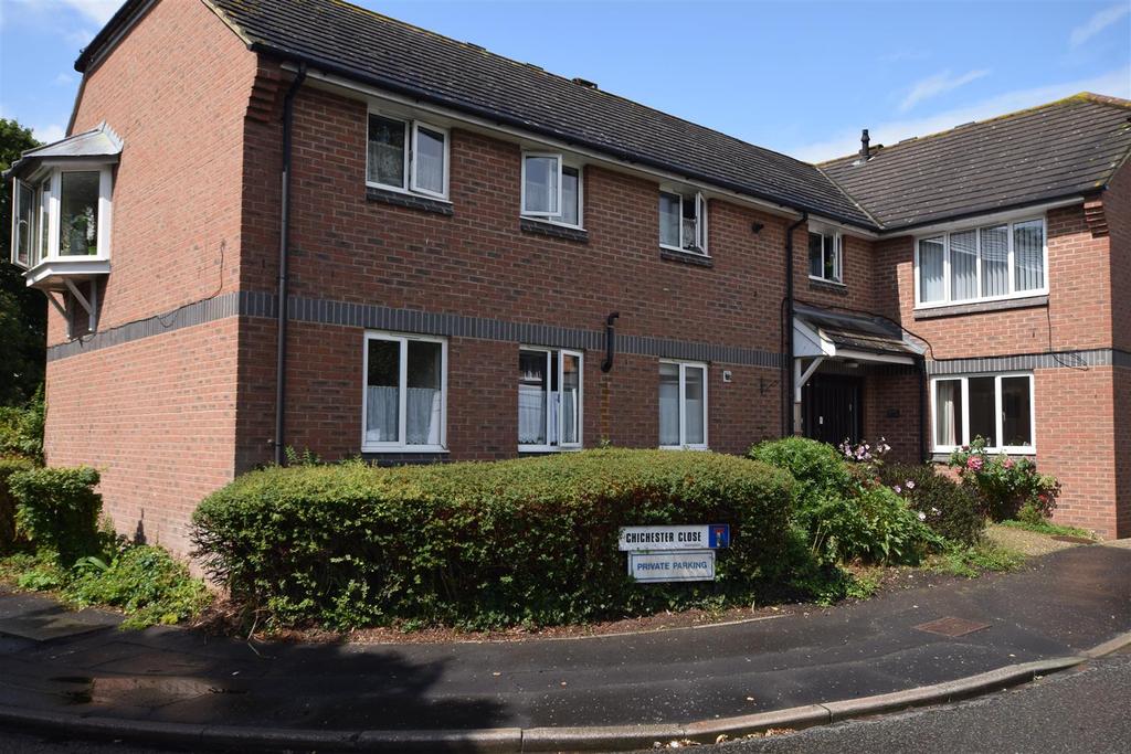 Chichester Close, Hampton 2 bed flat £155,000