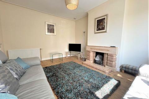 4 bedroom bungalow to rent, Adair Avenue, Saltcoats, North Ayrshire, KA21