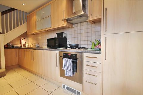 undefined, Broadway, Knaphill, Woking, Surrey, GU21