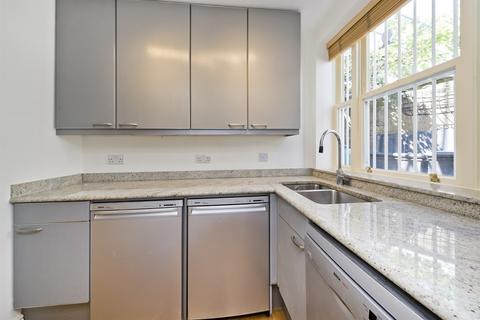 1 bedroom flat to rent, Stratford Road, London, W8