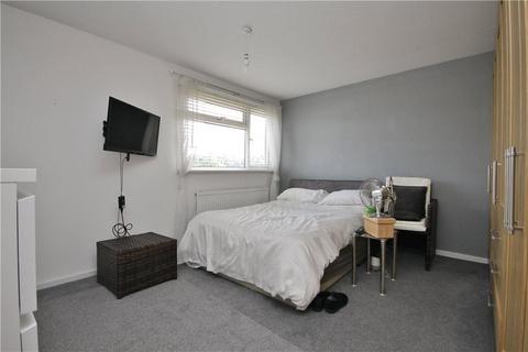 2 bedroom terraced house to rent, Waterside Road, Guildford, Surrey, GU1