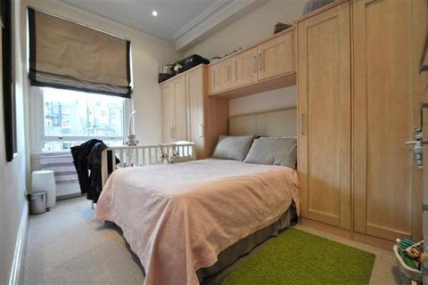 2 bedroom apartment to rent, Ashburn Gardens, London