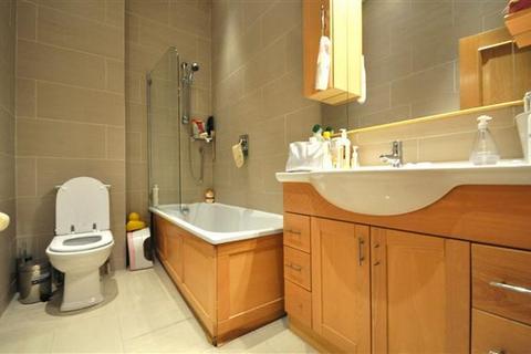 2 bedroom apartment to rent, Ashburn Gardens, London