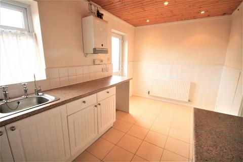 3 bedroom mews to rent, Myrtle Street, Crewe