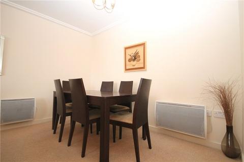 2 bedroom apartment to rent, Oriental Road, Woking, GU22