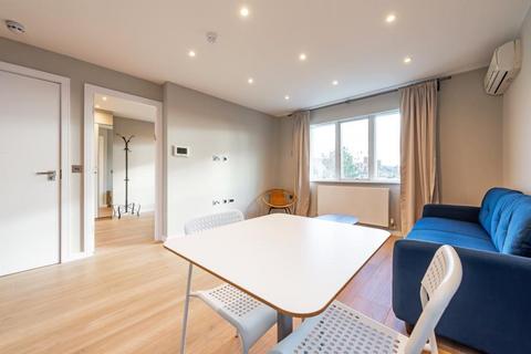 1 bedroom apartment to rent, Hayes Crescent, Temple Fortune, NW11