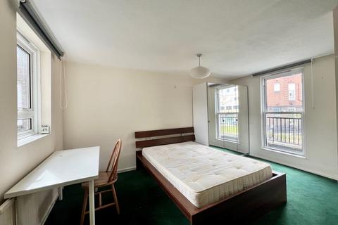 3 bedroom terraced house to rent, Starcross Street, Euston