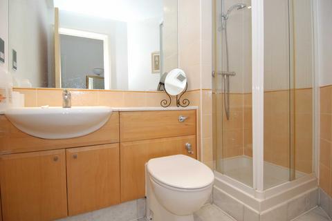 2 bedroom apartment to rent, Belvedere Road, London, SE1