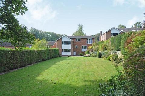 5 bedroom detached house to rent, Gayton Close,  Chesham Bois,  HP6