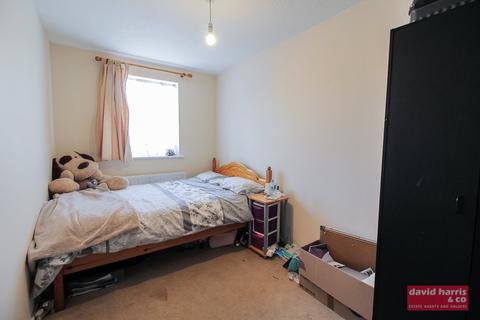 2 bedroom flat to rent - Vine Lodge, Hutton Grove