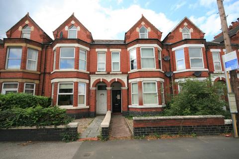 3 bedroom maisonette to rent, Nantwich Road, Crewe