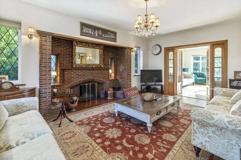 6 bedroom detached house to rent, The Fairway, New Malden