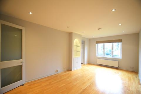 2 bedroom apartment to rent, Rothschild Road, W4