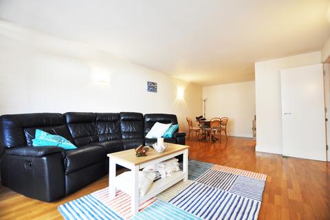 2 bedroom ground floor flat to rent, Assam St, London E1