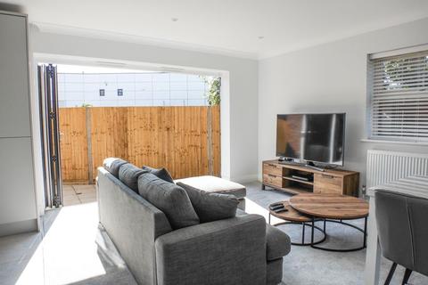 2 bedroom apartment to rent - Portsmouth Road, Cobham