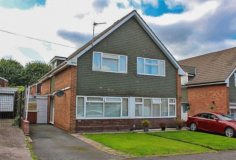 Upper Ettingshall Road, COSELEY, WV14 9QU 2 bed semidetached house £