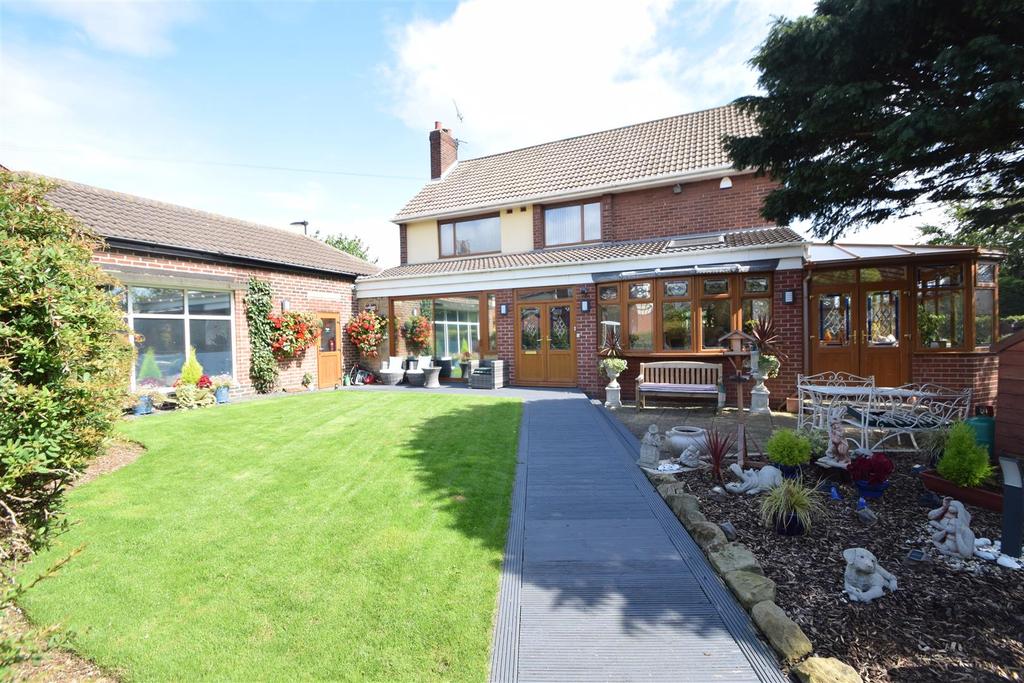 Claremont Road, Whitley Bay 4 bed link detached house £575,000