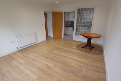 1 bedroom apartment to rent, Brook Road, Redhill