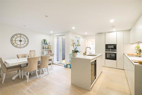 undefined, Sandycombe Road, Richmond, TW9