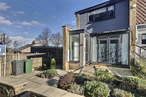 1 bedroom in a house share to rent - Blacker Road, Birkby, Huddersfield, HD2