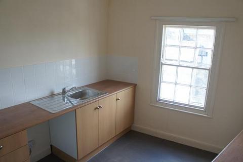 1 bedroom flat to rent, 1 Exeter Street, Launceston PL15
