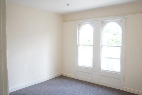 1 bedroom flat to rent, 1 Exeter Street, Launceston PL15