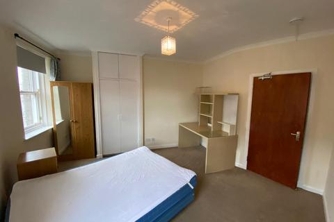 4 bedroom flat to rent, Pleasance, Newington, Edinburgh, EH8