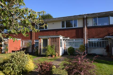 2 bedroom maisonette to rent, Ashtead