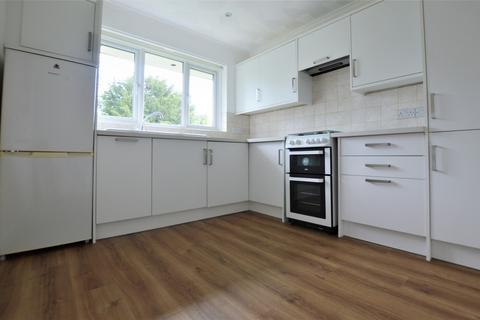 2 bedroom maisonette to rent, Ashtead