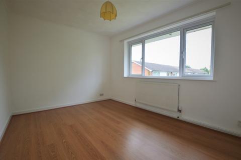 2 bedroom maisonette to rent, Ashtead