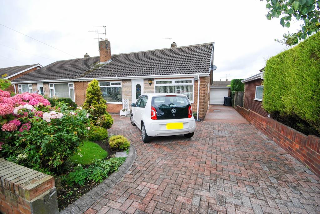 Lyndon Drive, East Boldon 2 bed bungalow £229,950