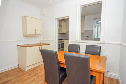 2 bedroom terraced house to rent, Herbert Street, Middlesbrough, TS3 6JR.