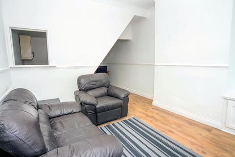 2 bedroom terraced house to rent, Herbert Street, Middlesbrough, TS3 6JR.