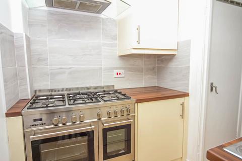 2 bedroom terraced house to rent, Herbert Street, Middlesbrough, TS3 6JR.